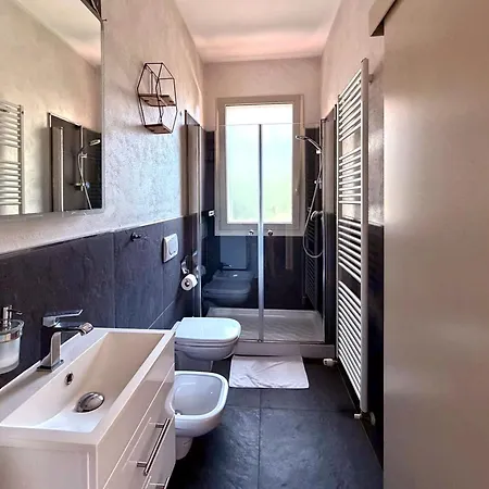 Guesthost - Historic Center Two-levels Flat X6 Appartamento *