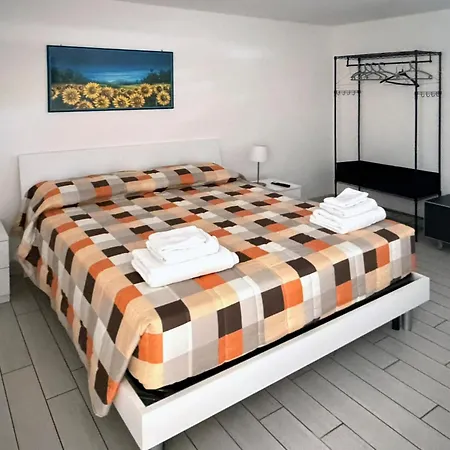 Guesthost - Historic Center Two-levels Flat X6 Appartamento *