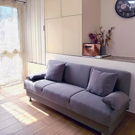 Appartamento Guesthost - Historic Center Two-levels Flat X6
